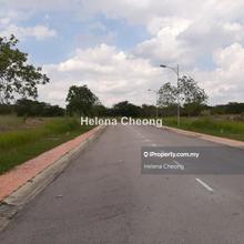 Flat bungalow lot for sale at Setia Alam. Must view.