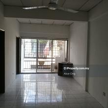 Freehold sri kuching apartment with parking 