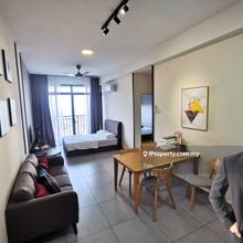 Fully Furnished Condo in Town. Welcome to View
