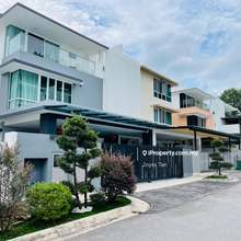 New Limited Corner Lot 10parking lot Sungai Long Semi-D 3.5 sty