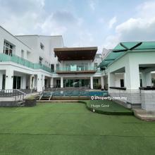 Luxury Lifestyle Modern Facade Mansion with Forest View, Pool&Garden