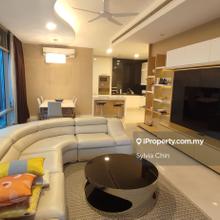 Short walk to Mrt & Monorial  station, next to Pavilion Mall