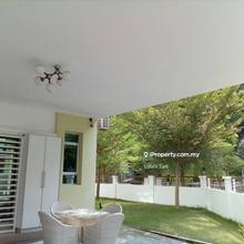 Corner Unit With Land 