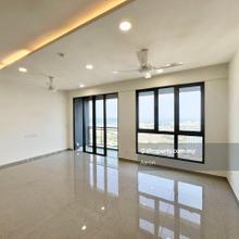 Muze Picc 1325 square feet Renovated Partial Furnish @ Bayan Baru