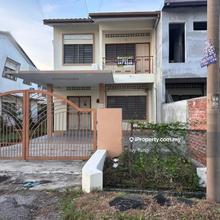 Semi-D house for Sale