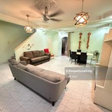 Terrace house for Sale