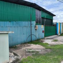 Deserve Price / Bigger Size at Jalan Batu Maung Warehouse, Bayan Lepas