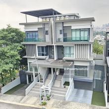 Luxury Semi-D with Private Lift Near KL City