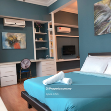 Short walk to Twins Tower and Lrt station and pavilion mall