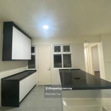 Partial furnished,4r4b,2cp side,pool view,vacant mid jan 2025,1ac only