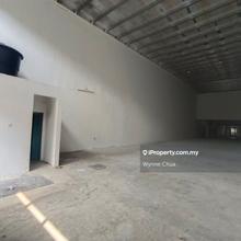 Balakong-1 and half storey 33x120 for Sale 