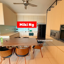 The Address 5 Bedrooms 3 Carparks & Nice Renovated For Rent