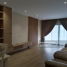 Well maintained fully furnished unit 