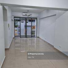 D'alamanda, 3 rooms, partly furnished, non-bumi lot, 2 carparks