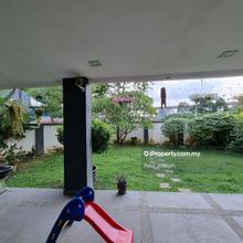 Spacious Corner Terrace House with Room for Expansion