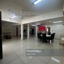 Landed unit for rent, Suitable for family