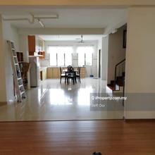 2.5 storey terrace sungai ara 2000sf renovated rare nice worth