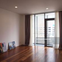 Low floor KLCC view unit