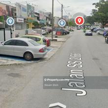 2.5 storey Commercial Terrance House For Sale