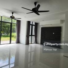 2 sty Link house for Rent