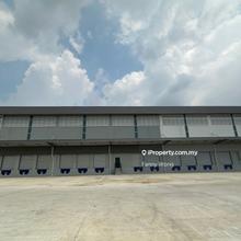 Shah Alam, Klang Mega Warehouse with Multiple Loading Bays