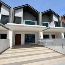 Facing no house Alam Impian Shah Alam 2sty brand new gated guarded ren