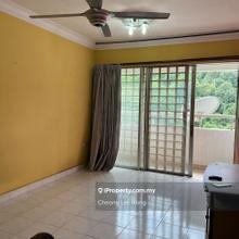 Flora Damansara Flat