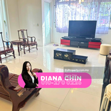 Nice partially furnished corner unit