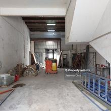Kepong light industry / warehouse for rent