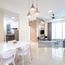 Corner Unit, Good Condition, Kitchen Cabinet, Pool View.