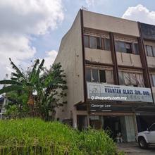 Jalan Haji Junid, Kuantan - Corner Shop Lot with Commercial Land