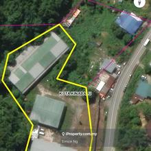 Commercial land with warehouses