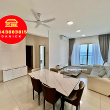 10 Island Resort 1100sf Seaview Condominium Located in Batu Ferringhi