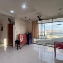 Renovated & Middle Floor