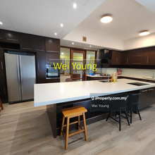 4 Bedrooms unit with open modern contemporary kitchen