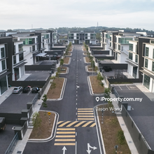 3 Storey Semi-D Factory For Rent !!