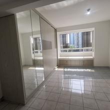 Mont Kiara Bayu Quiet unit with Serene View 