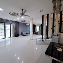 Amansari 18 Bandar Kinrara Puchong 2.5 sty Semi-D extended for Sale