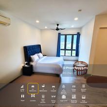 Spacious Dual-Key Corner Unit with Sunset, Hill Views & Race Course