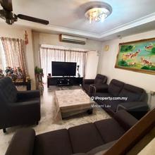 Freehold Well Maintain Renovated P/F 2 Storey Terrace Guarded Facility