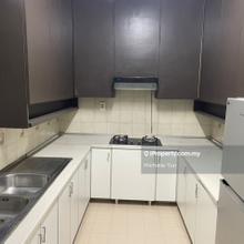 Fully furnished,3r2b,1carpark at ground floor,facing east,spacious