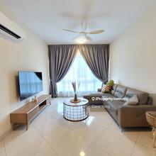 Spacious apartment with tasteful furnishing and breathtaking city view