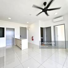 Brand New Unit with 2 car parks