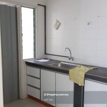 Bl avenue farlim 1100sf renovated 2cp rare worth low price