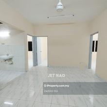 Good Value Newly Renovated Pangsapuri Arista Bandar Parklands Klang