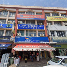 3.5-Storeys Intermediate Shoplot @ Bandar Puchong Jaya, Puchong