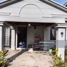 USJ 2 Freehold 1.5 Storey House