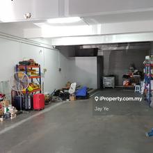 Limited New Paint & Touch Up Factory For Rent