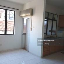 Krystal court 3stry townhouse
