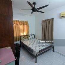 Endah Regal Condominium, Sri Petaling. Middle Room